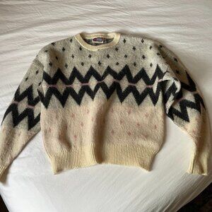 Vintage Samband of Iceland wool sweater, women's medium